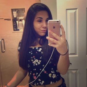 Meet your Posher, Briana